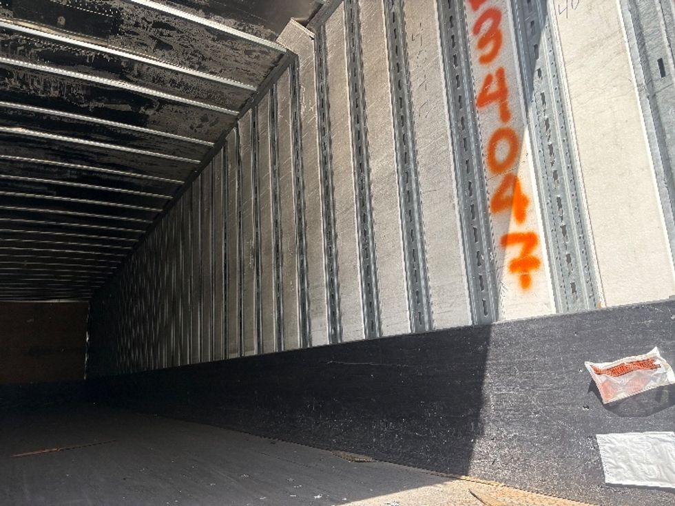 Dry Van Trailer-Semi Trailers-Hyundai-2012-Trailer-Norcross-GA-185,145\n\t\tmiles-$ 12,500 - Image 10