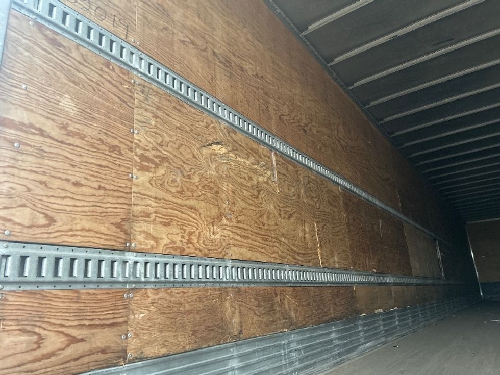 Dry Van Trailer-Semi Trailers-Hyundai-2013-Trailer-Central Islip-NY-180,788\n\t\tmiles-$ 13,000 - Image 8