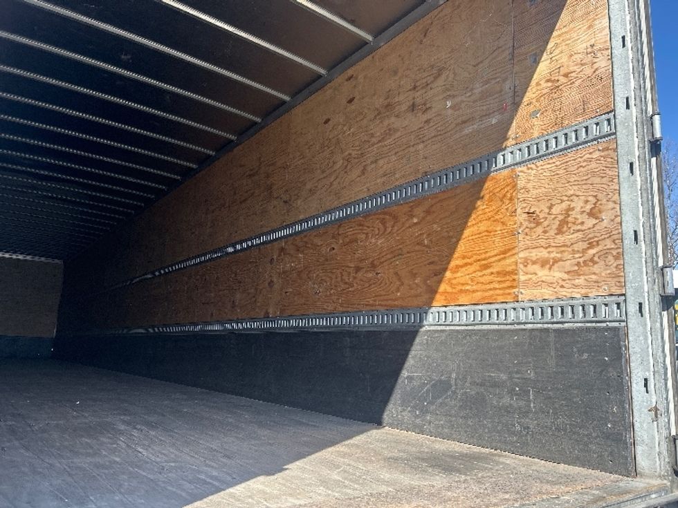 Dry Van Trailer-Semi Trailers-Hyundai-2013-Trailer-Fitchburg-MA-552,307\n\t\tmiles-$ 13,000 - Image 9