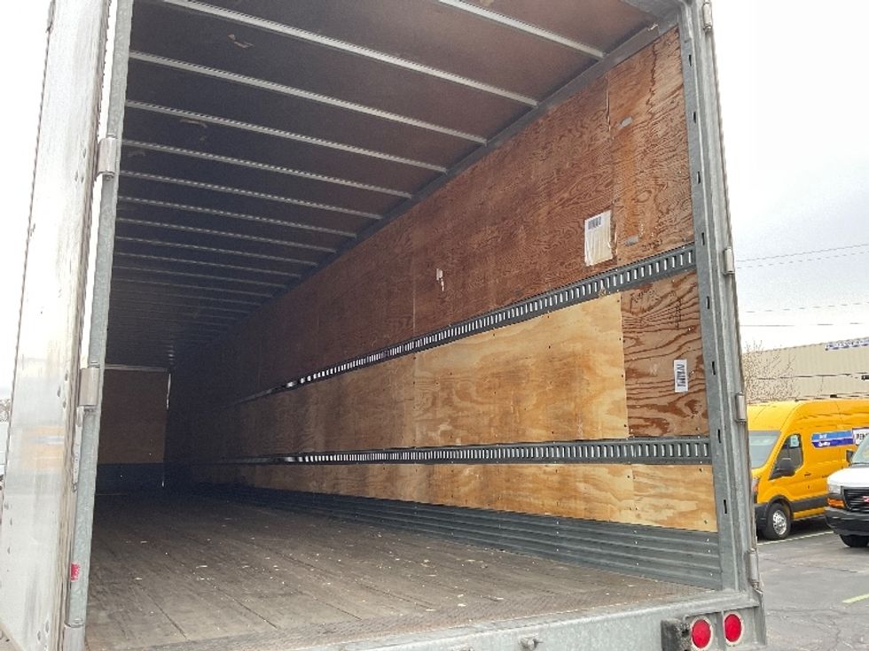 Dry Van Trailer-Semi Trailers-Hyundai-2013-Trailer-Milwaukee-WI-197,646\n\t\tmiles-$ 13,000 - Image 9