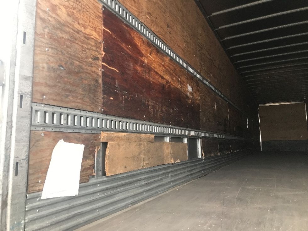 Dry Van Trailer-Semi Trailers-Hyundai-2013-Trailer-York-PA-209,093\n\t\tmiles-$ 13,000 - Image 8