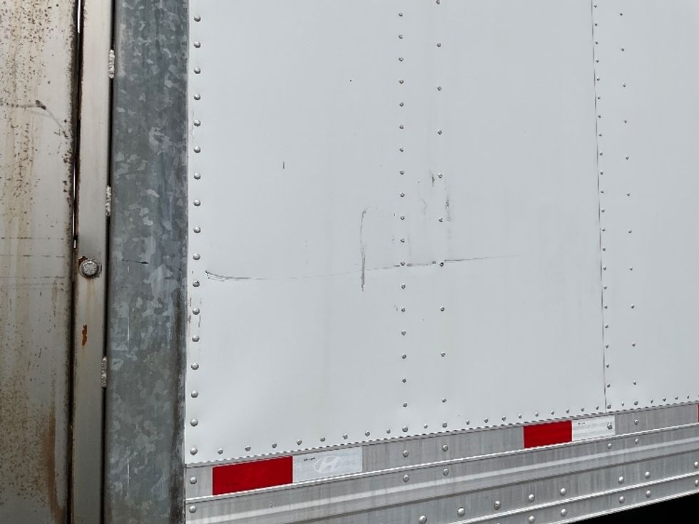 Dry Van Trailer-Semi Trailers-Hyundai-2014-Trailer-Chino-CA-300,100\n\t\tmiles-$ 15,000 - Image 12