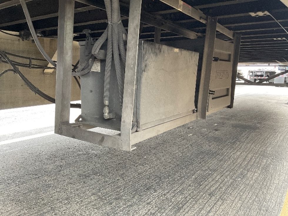 Dry Van Trailer-Semi Trailers-Hyundai-2014-Trailer-Chino-CA-300,100\n\t\tmiles-$ 15,000 - Image 5