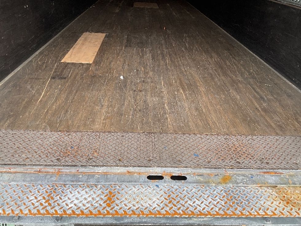 Dry Van Trailer-Semi Trailers-Hyundai-2014-Trailer-Chino-CA-300,100\n\t\tmiles-$ 15,000 - Image 8