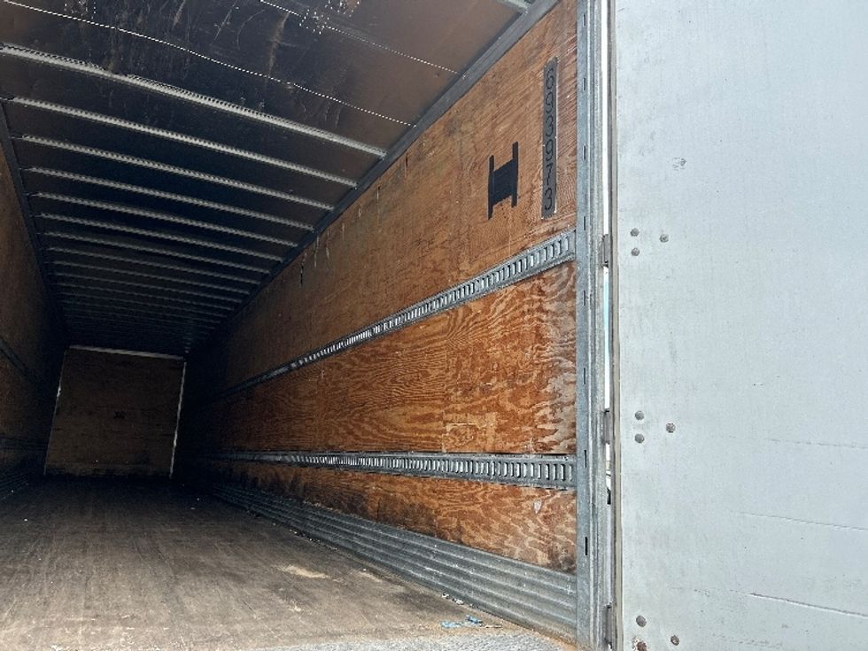 Dry Van Trailer-Semi Trailers-Hyundai-2014-Trailer-Sterling-VA-1,017,940\n\t\tmiles-$ 13,000 - Image 10