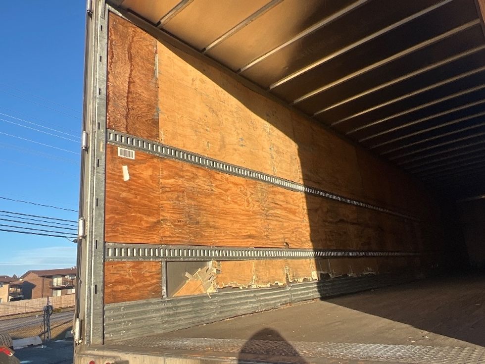 Dry Van Trailer-Semi Trailers-Hyundai-2014-Trailer-Sturtevant-WI-319,295\n\t\tmiles-$ 13,750 - Image 8