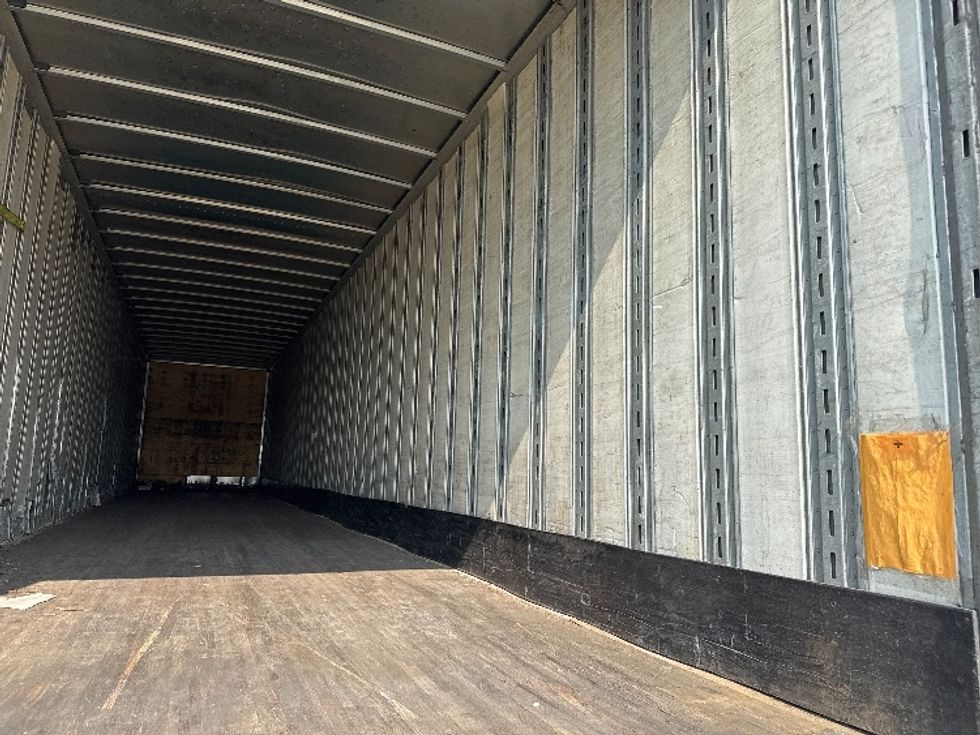 Dry Van Trailer-Semi Trailers-Hyundai-2015-Trailer-Byron Center-MI-0\n\t\tmiles-$ 11,750 - Image 9