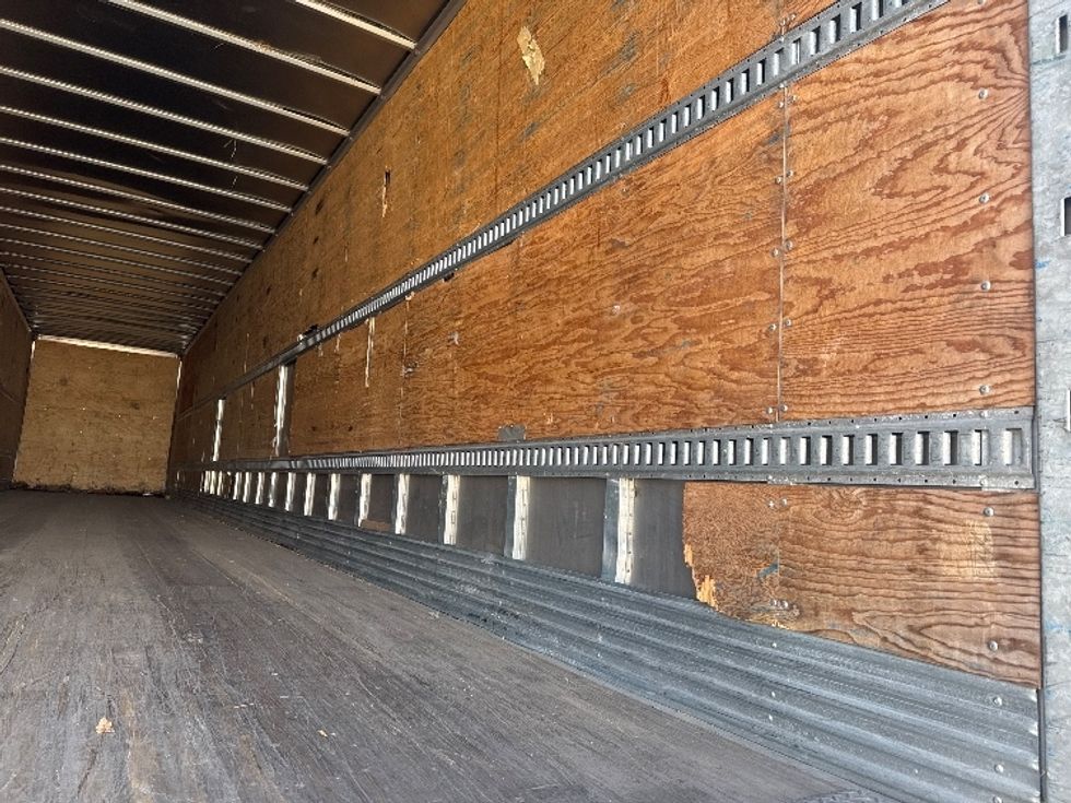 Dry Van Trailer-Semi Trailers-Hyundai-2015-Trailer-Chattanooga-TN-389,029\n\t\tmiles-$ 15,500 - Image 9