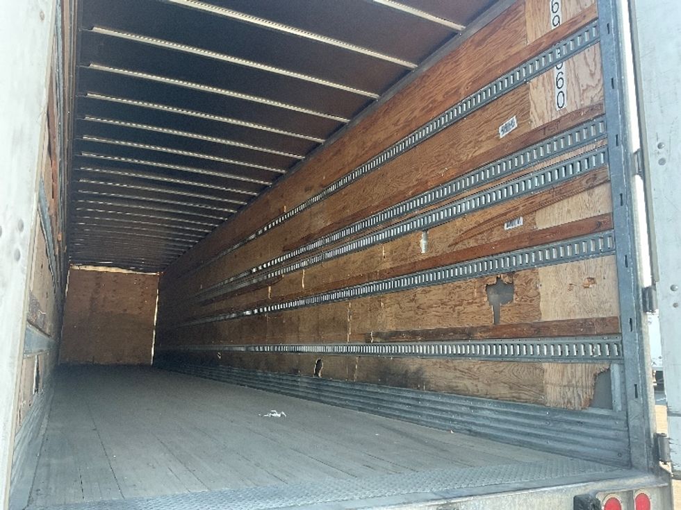 Dry Van Trailer-Semi Trailers-Hyundai-2015-Trailer-Corona-CA-528,230\n\t\tmiles-$ 15,500 - Image 10