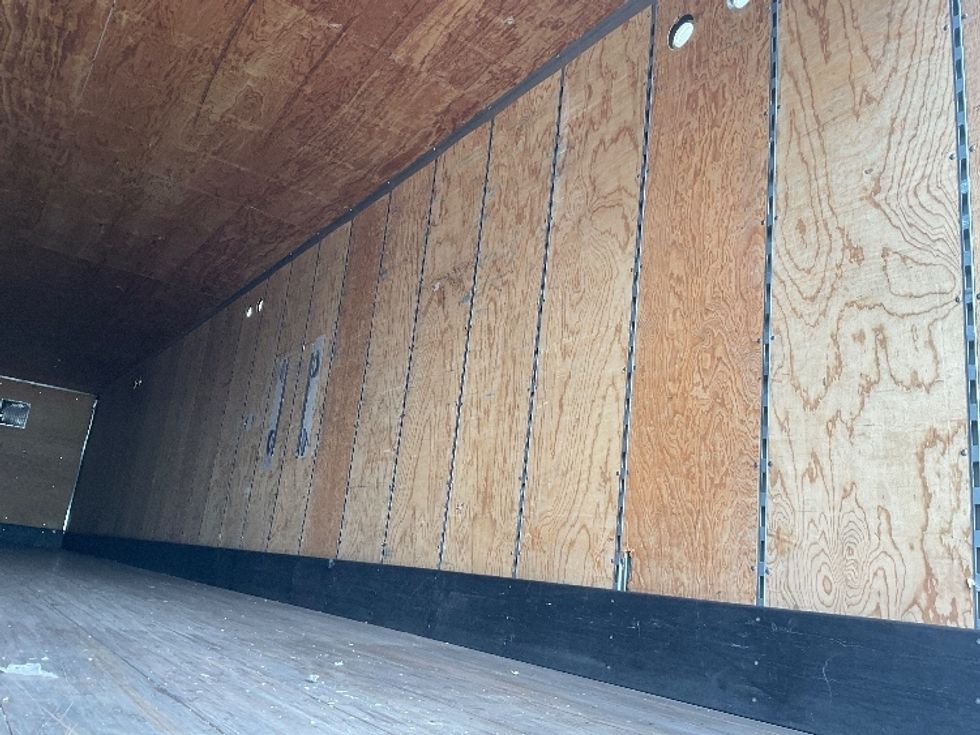 Dry Van Trailer-Semi Trailers-Hyundai-2015-Trailer-Cranbury-NJ-69,000\n\t\tmiles-$ 14,500 - Image 10