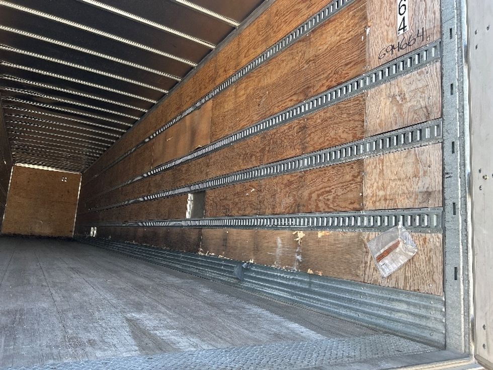 Dry Van Trailer-Semi Trailers-Hyundai-2015-Trailer-Dallas-TX-256,856\n\t\tmiles-$ 15,500 - Image 9