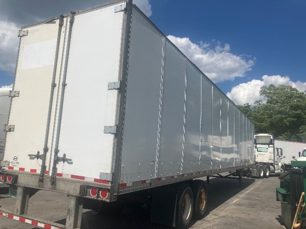Dry Van Trailer-Semi Trailers-Hyundai-2015-Trailer-Fitchburg-MA-491,435\n\t\tmiles-$ 15,000 - Image 4