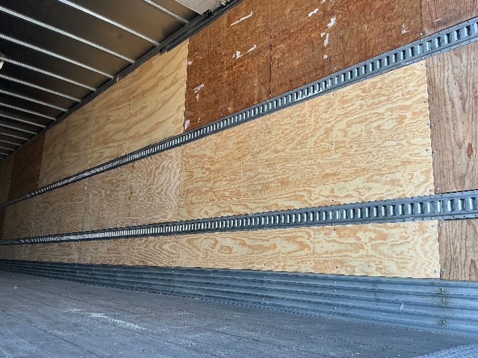 Dry Van Trailer-Semi Trailers-Hyundai-2015-Trailer-Fontana-CA-260,205\n\t\tmiles-$ 15,500 - Image 10