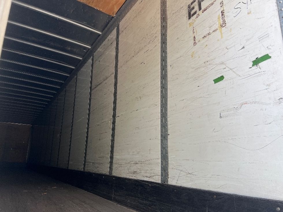 Dry Van Trailer-Semi Trailers-Hyundai-2015-Trailer-Lansing-MI-159,497\n\t\tmiles-$ 15,000 - Image 9