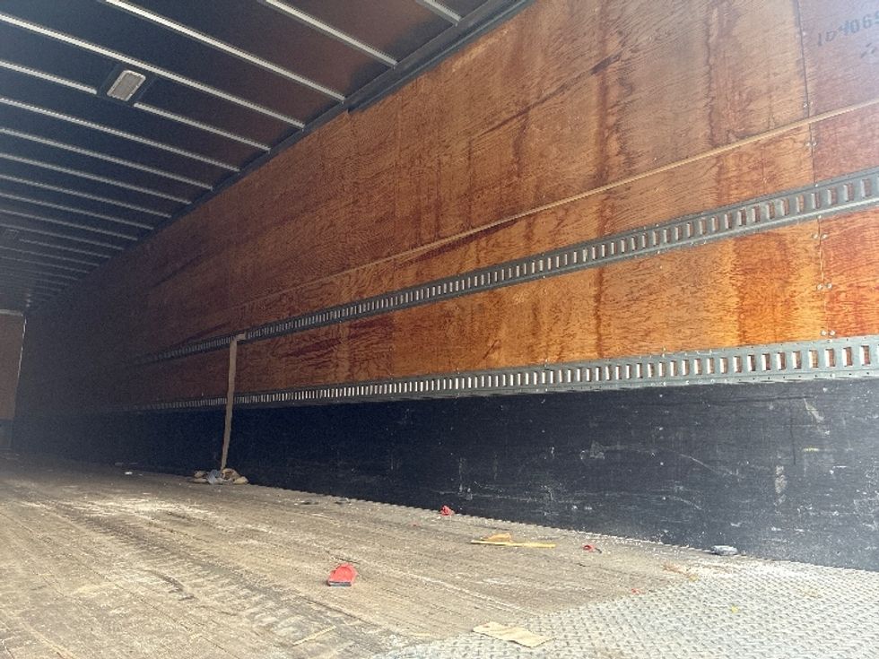 Dry Van Trailer-Semi Trailers-Hyundai-2015-Trailer-Martinsville-VA-188,750\n\t\tmiles-$ 15,500 - Image 9