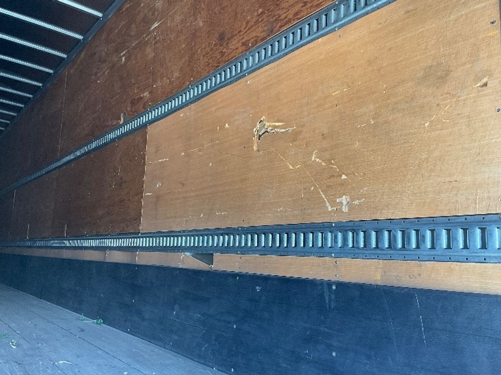 Dry Van Trailer-Semi Trailers-Hyundai-2015-Trailer-Montebello-CA-65,121\n\t\tmiles-$ 17,500 - Image 12