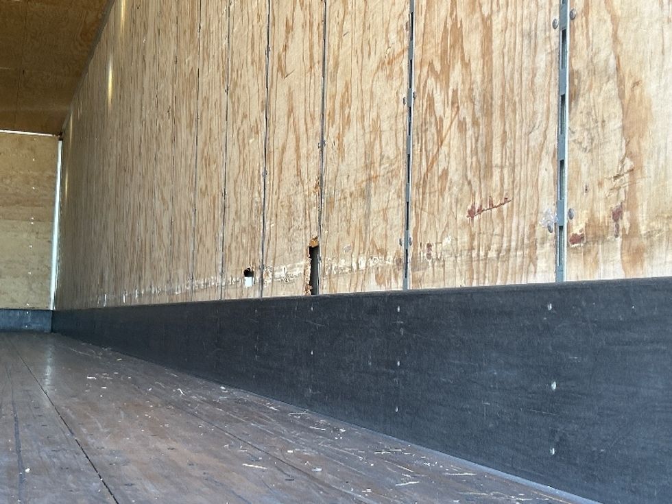 Dry Van Trailer-Semi Trailers-Hyundai-2015-Trailer-West Sacramento-CA-298,230\n\t\tmiles-$ 14,000 - Image 11