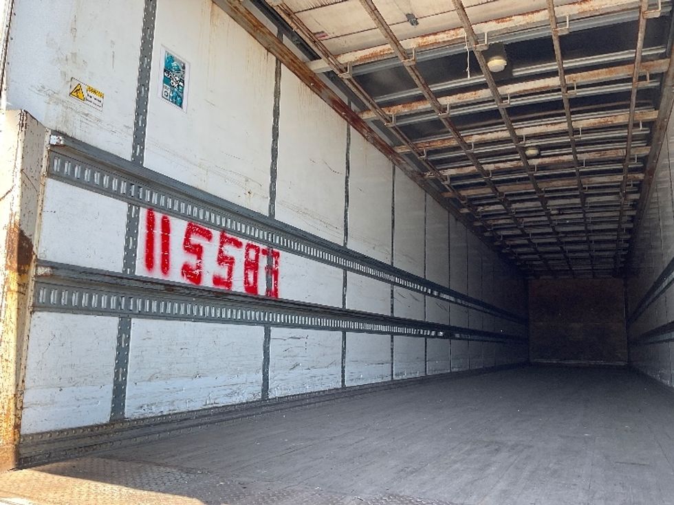 Dry Van Trailer-Semi Trailers-Stoughton-2015-Trailer-West Sacramento-CA-316,891\n\t\tmiles-$ 15,500 - Image 9
