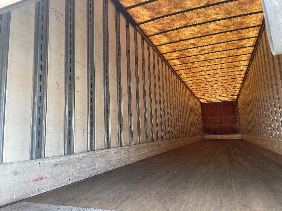 Dry Van Trailer-Semi Trailers-Trailmobile-2005-Trailer-Conover-NC-442,007\n\t\tmiles-$ 7,750 - Image 9