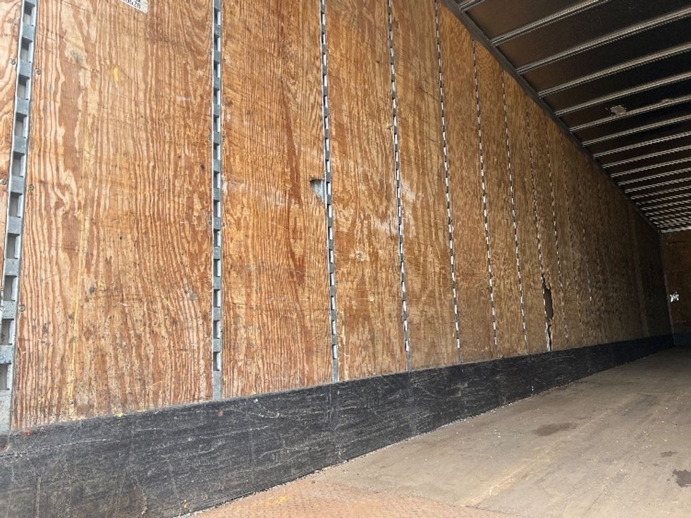 Dry Van Trailer-Semi Trailers-Trailmobile-2009-Trailer-Rochester-NY-79,487\n\t\tmiles-$ 8,500 - Image 9