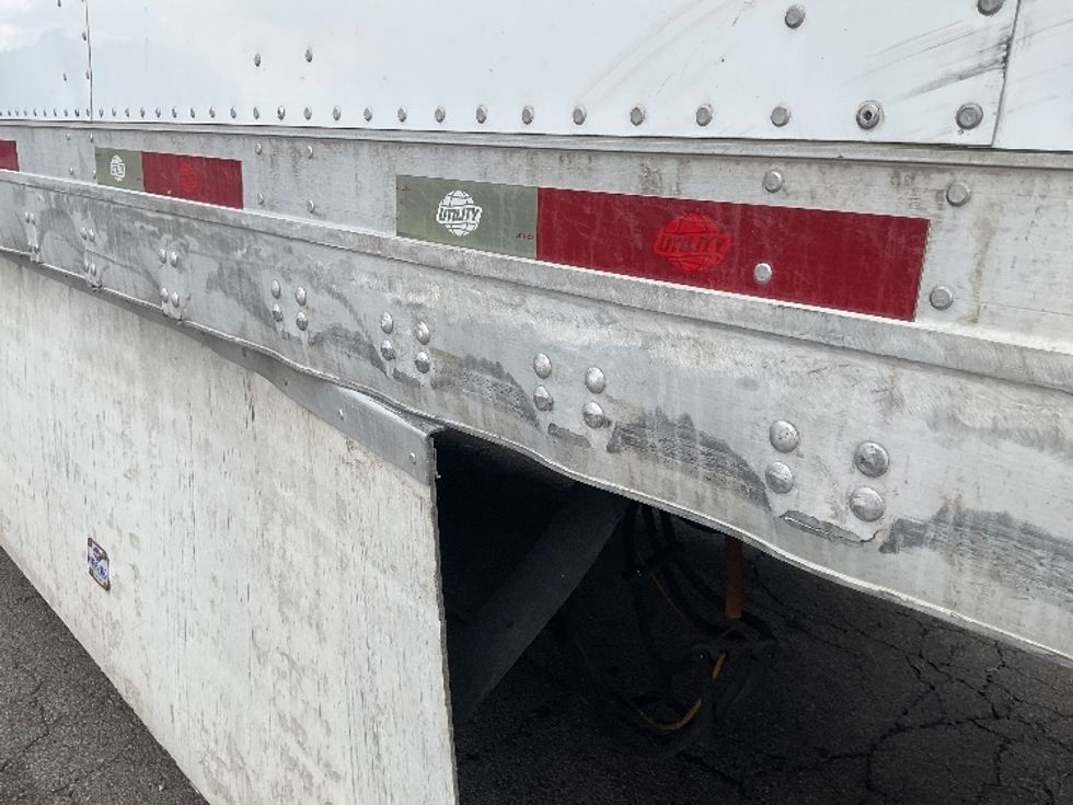 Dry Van Trailer-Semi Trailers-Utility-2011-Trailer-East Chicago-IN-418,322\n\t\tmiles-$ 9,250 - Image 11