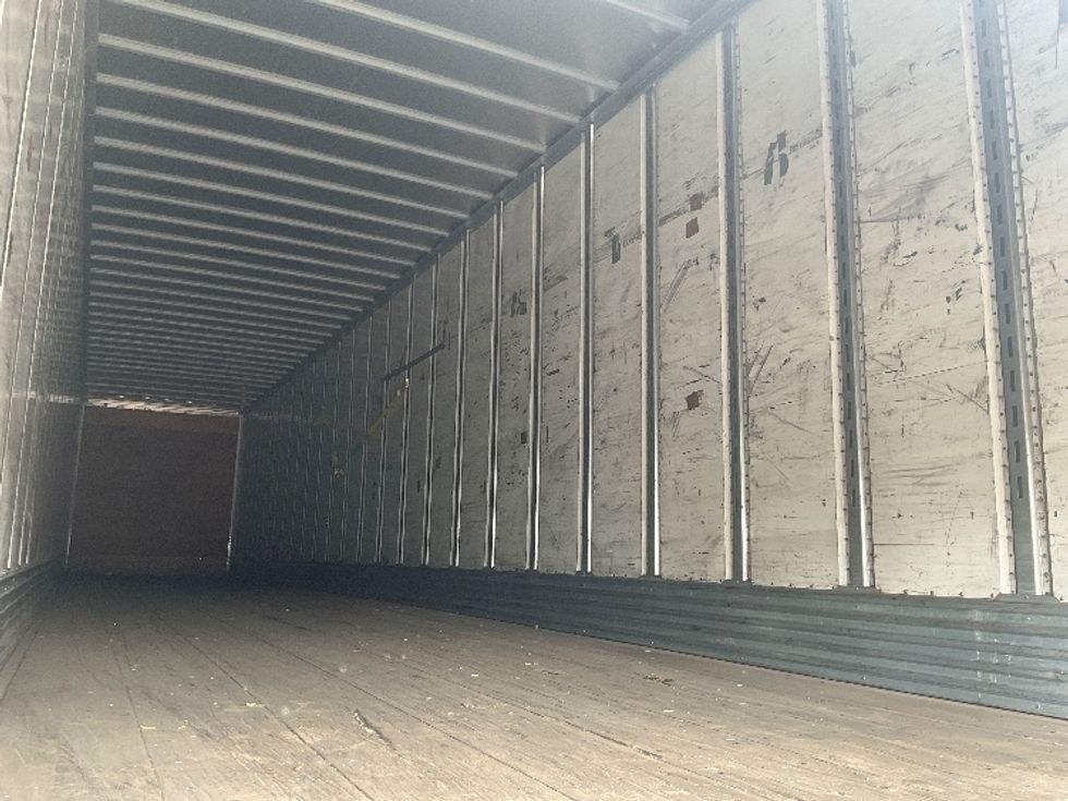 Dry Van Trailer-Semi Trailers-Utility-2011-Trailer-East Chicago-IN-418,322\n\t\tmiles-$ 9,250 - Image 9