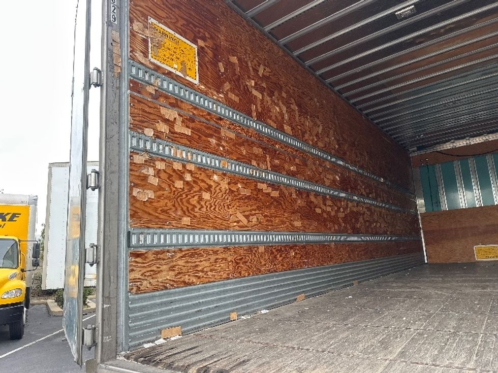 Dry Van Trailer-Semi Trailers-Utility-2012-Trailer-Fontana-CA-571,286\n\t\tmiles-$ 9,500 - Image 8