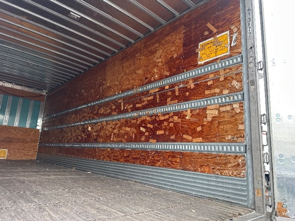 Dry Van Trailer-Semi Trailers-Utility-2012-Trailer-Fontana-CA-571,286\n\t\tmiles-$ 9,500 - Image 9