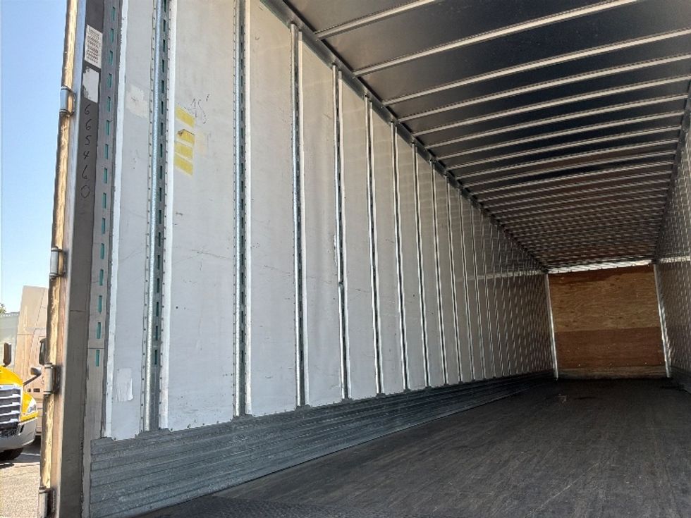 Dry Van Trailer-Semi Trailers-Utility-2013-Trailer-Hagerstown-MD-222,326\n\t\tmiles-$ 13,000 - Image 9