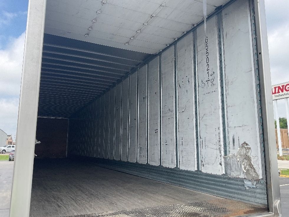 Dry Van Trailer-Semi Trailers-Utility-2013-Trailer-Milwaukee-WI-484,023\n\t\tmiles-$ 14,000 - Image 10