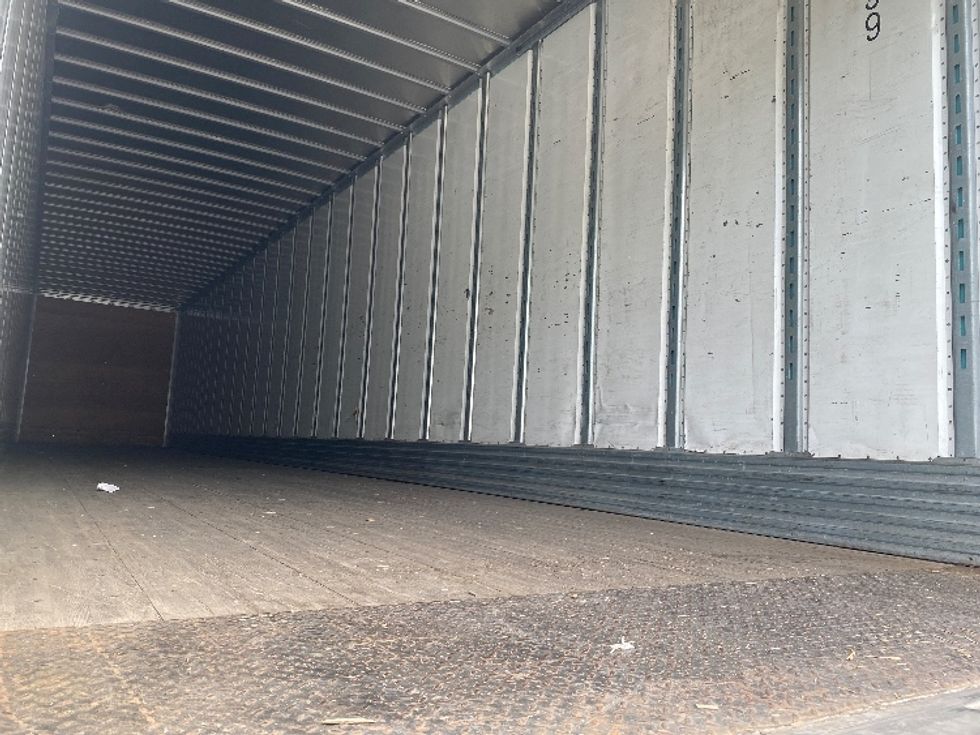 Dry Van Trailer-Semi Trailers-Utility-2013-Trailer-Parsippany-NJ-318,889\n\t\tmiles-$ 13,000 - Image 10