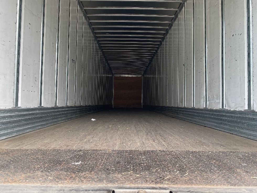 Dry Van Trailer-Semi Trailers-Utility-2013-Trailer-Parsippany-NJ-318,889\n\t\tmiles-$ 13,000 - Image 8