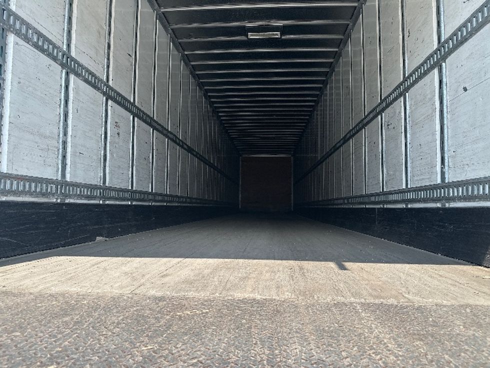 Dry Van Trailer-Semi Trailers-Utility-2014-Trailer-Kutztown-PA-250,485\n\t\tmiles-$ 14,000 - Image 7