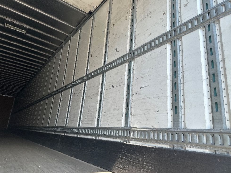 Dry Van Trailer-Semi Trailers-Utility-2014-Trailer-Kutztown-PA-250,485\n\t\tmiles-$ 14,000 - Image 9