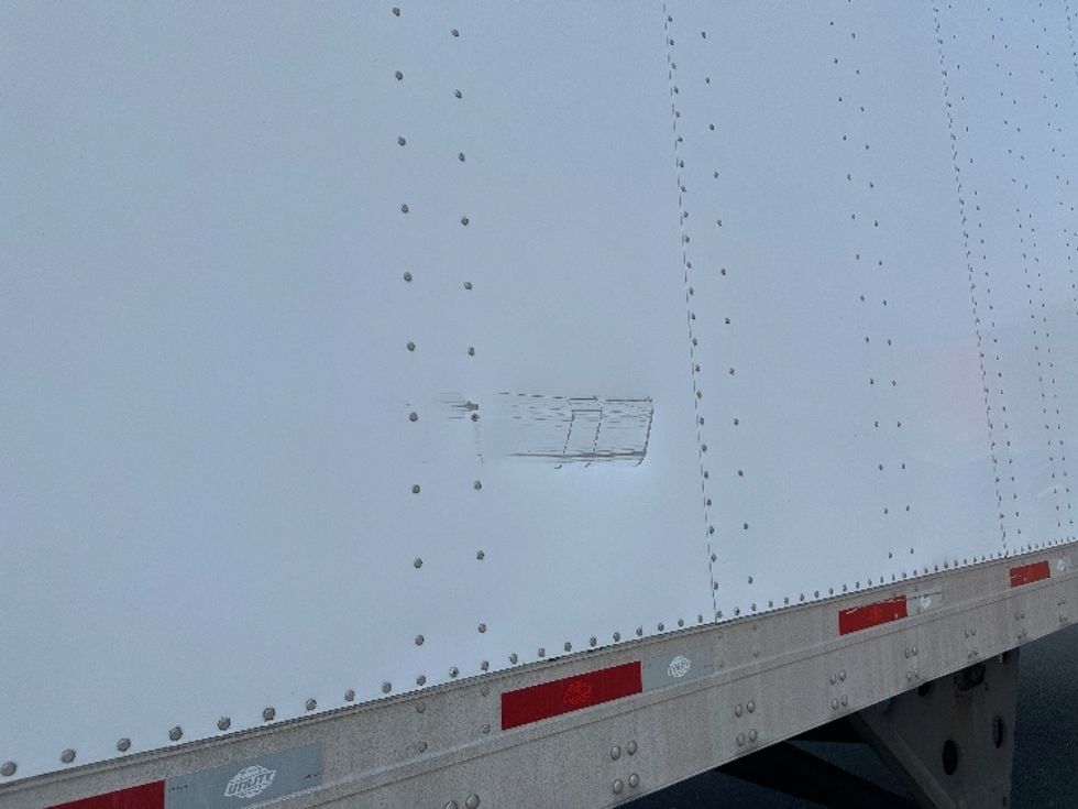 Dry Van Trailer-Semi Trailers-Utility-2014-Trailer-Kutztown-PA-325,312\n\t\tmiles-$ 14,000 - Image 11