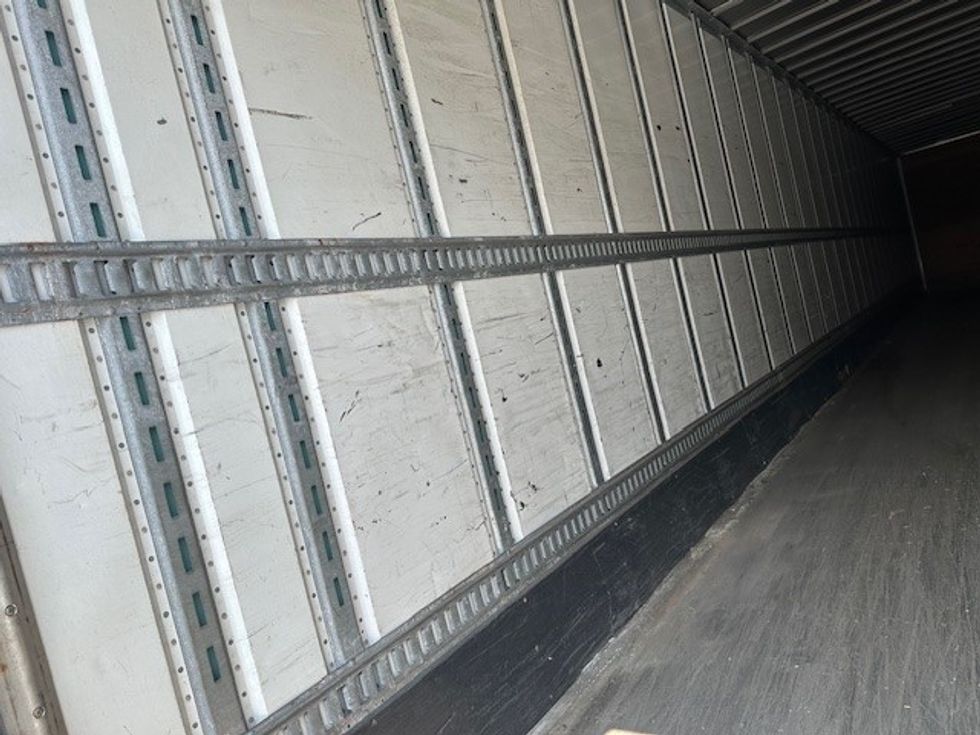 Dry Van Trailer-Semi Trailers-Utility-2014-Trailer-Kutztown-PA-363,223\n\t\tmiles-$ 14,000 - Image 9