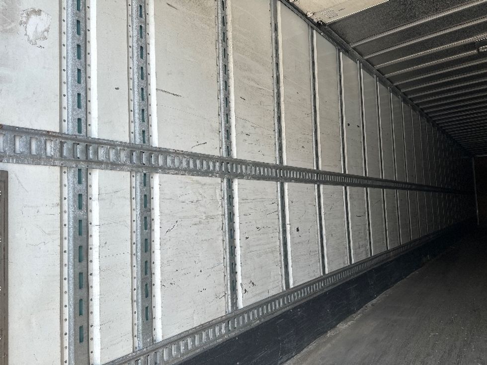 Dry Van Trailer-Semi Trailers-Utility-2014-Trailer-Kutztown-PA-464,141\n\t\tmiles-$ 14,000 - Image 9