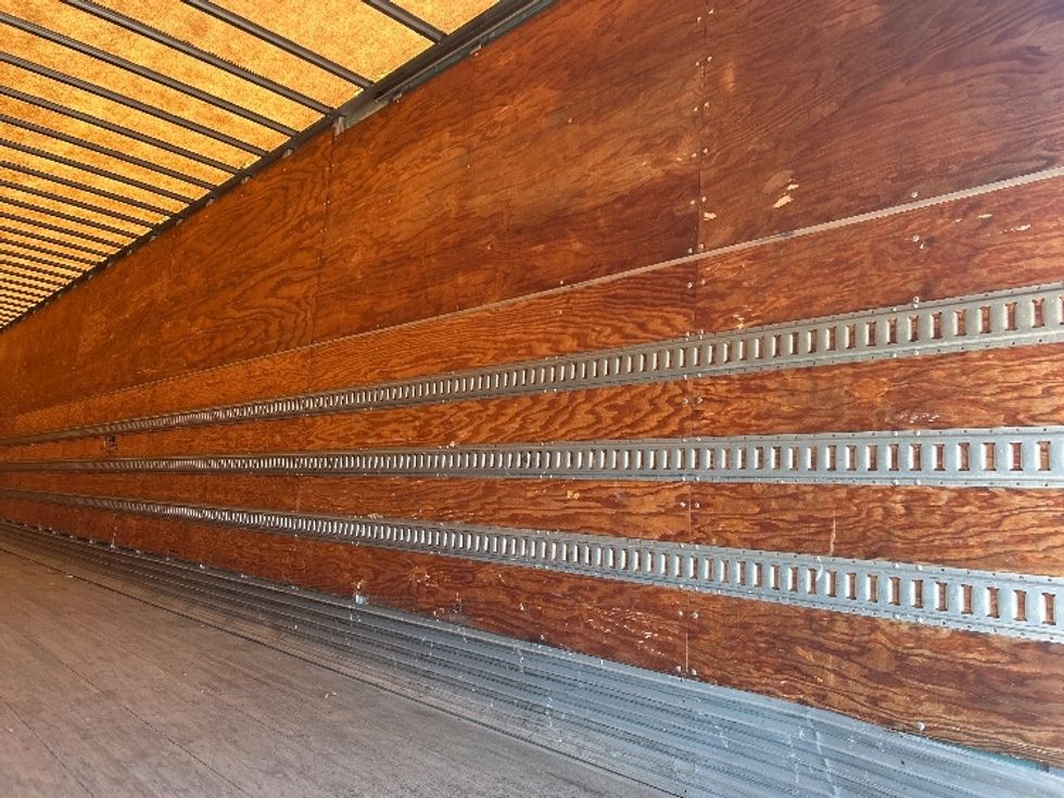Dry Van Trailer-Semi Trailers-Utility-2014-Trailer-Mcdonough-GA-752,686\n\t\tmiles-$ 16,000 - Image 9
