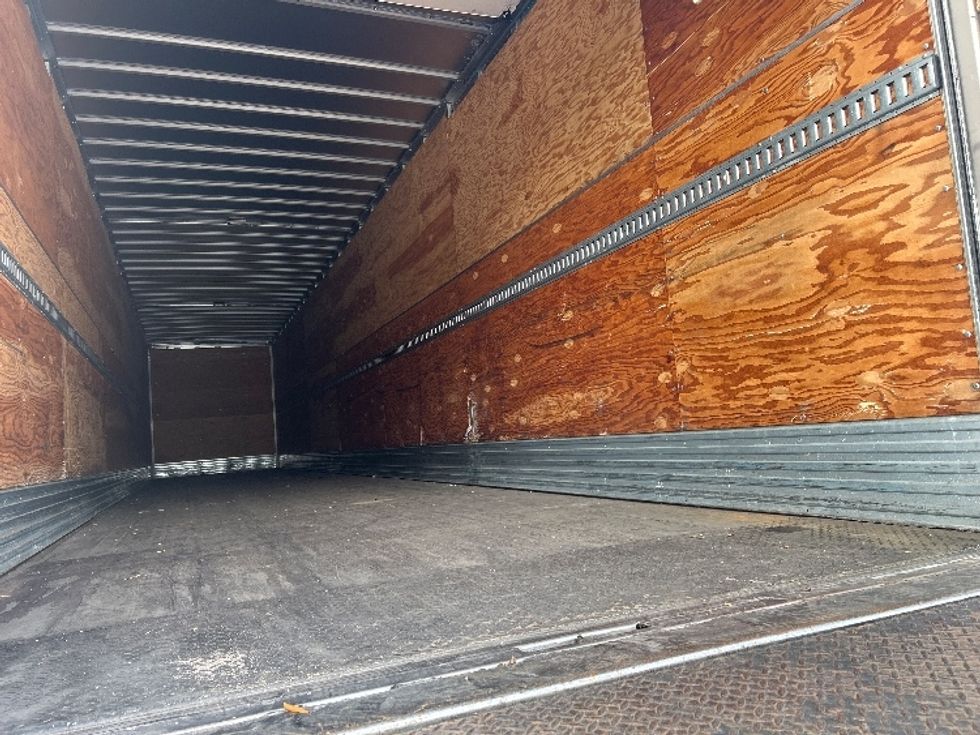 Dry Van Trailer-Semi Trailers-Utility-2014-Trailer-Prince George-VA-296,108\n\t\tmiles-$ 15,000 - Image 10