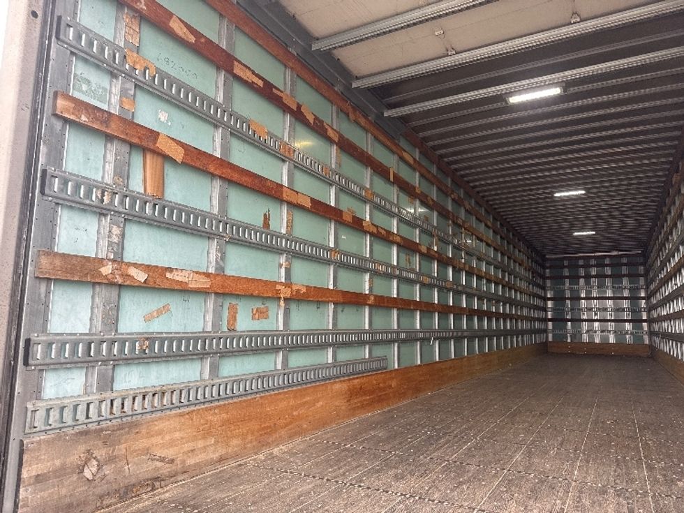 Dry Van Trailer-Semi Trailers-Utility-2014-Trailer-Sacramento-CA-273,940\n\t\tmiles-$ 14,750 - Image 9