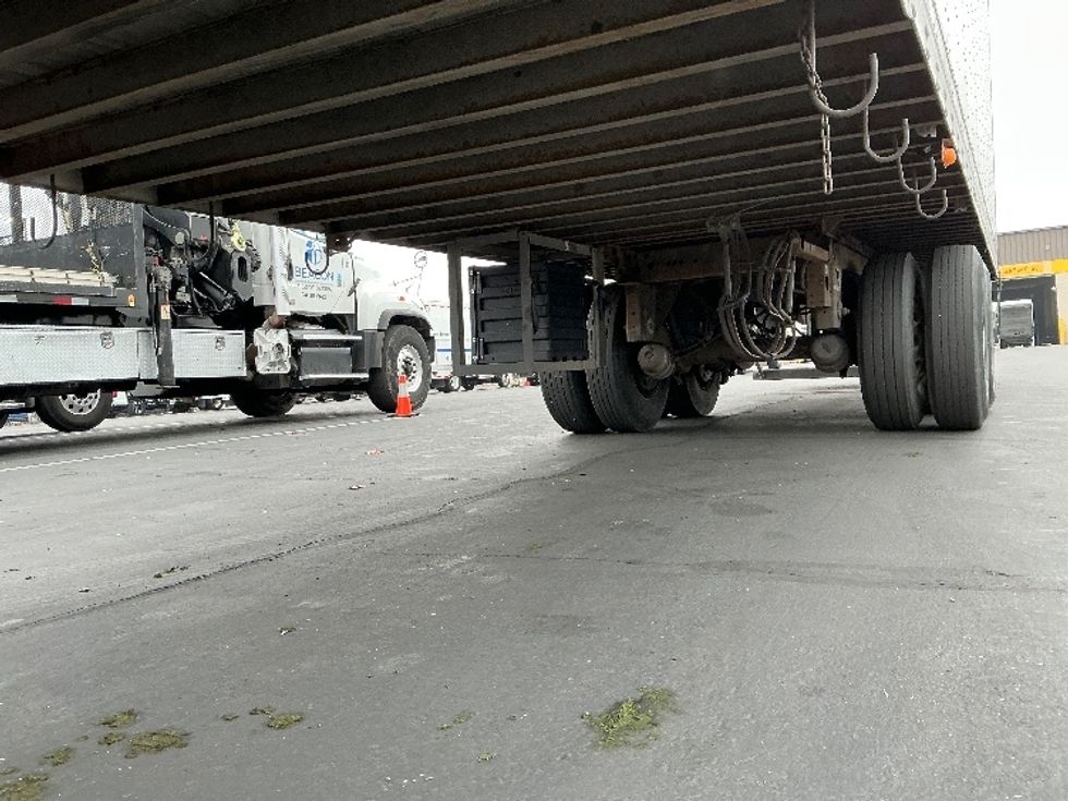 Dry Van Trailer-Semi Trailers-Utility-2014-Trailer-Sacramento-CA-311,332\n\t\tmiles-$ 14,750 - Image 11