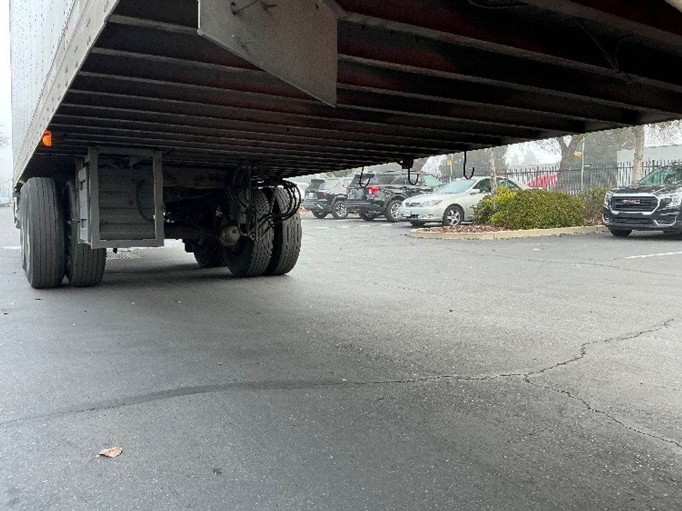 Dry Van Trailer-Semi Trailers-Utility-2014-Trailer-Sacramento-CA-316,530\n\t\tmiles-$ 14,750 - Image 11