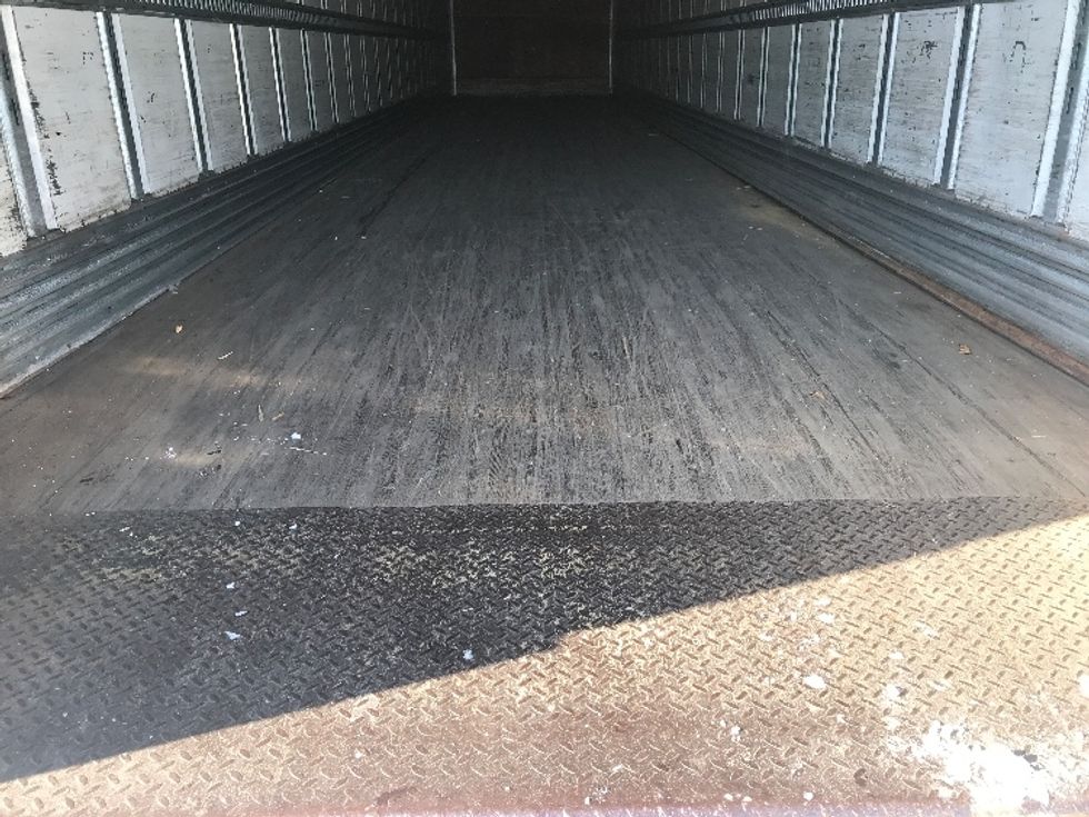 Dry Van Trailer-Semi Trailers-Utility-2015-Trailer-Allentown-PA-196,104\n\t\tmiles-$ 13,500 - Image 8