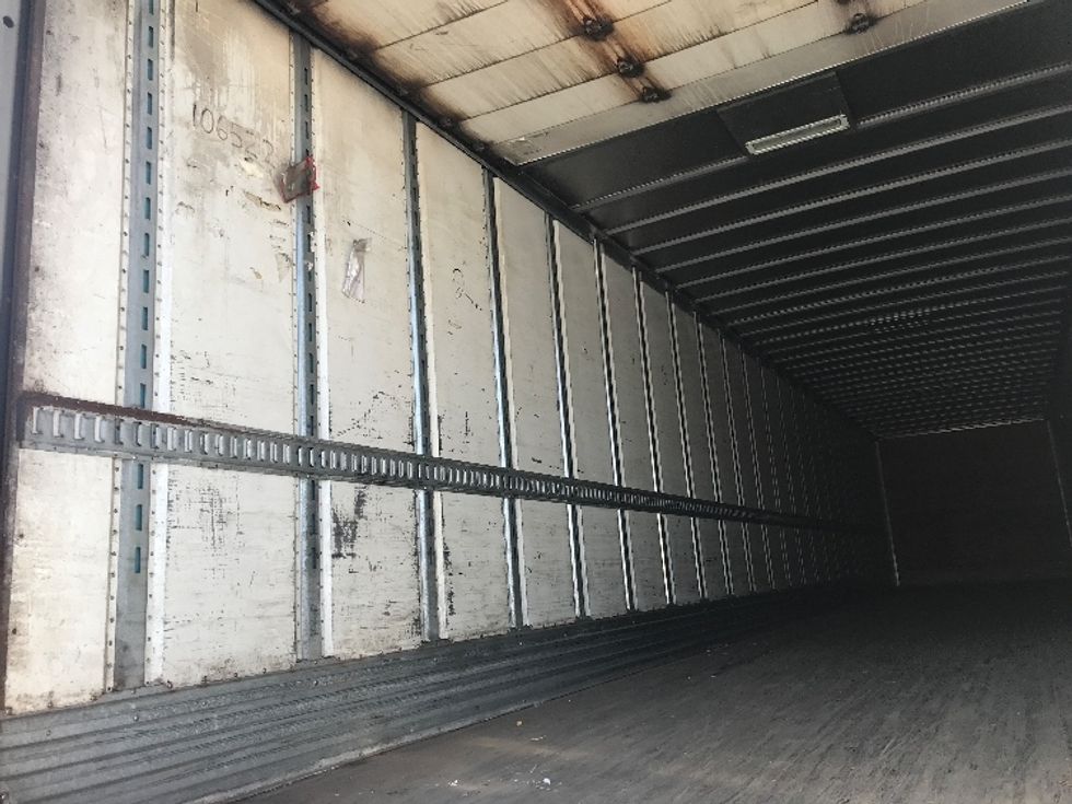 Dry Van Trailer-Semi Trailers-Utility-2015-Trailer-Allentown-PA-196,104\n\t\tmiles-$ 13,500 - Image 9