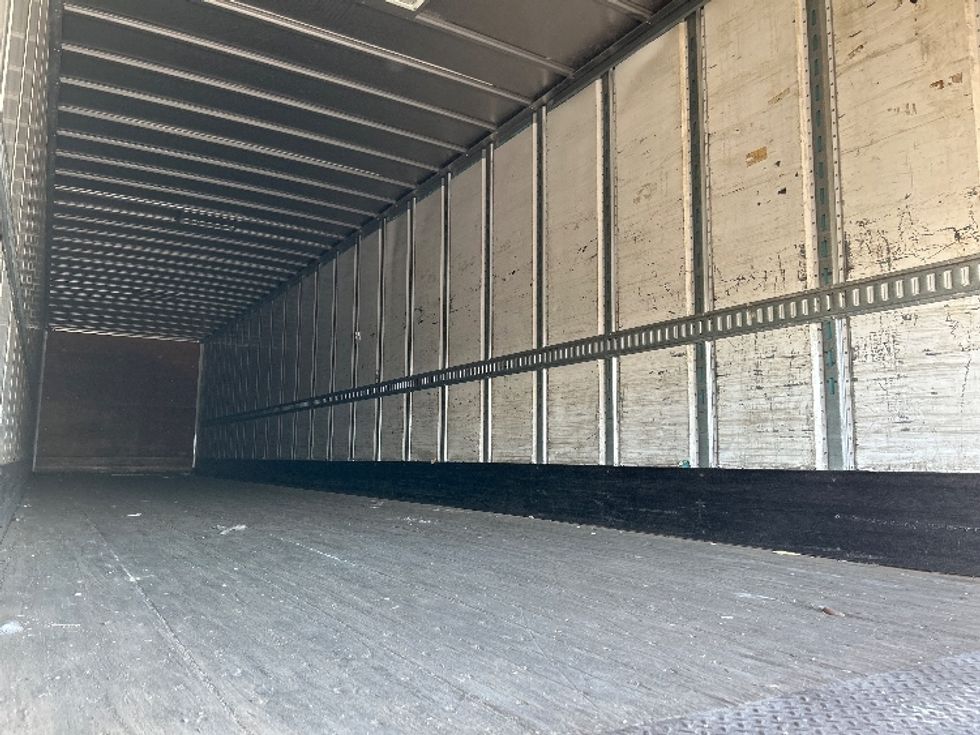 Dry Van Trailer-Semi Trailers-Utility-2015-Trailer-Allentown-PA-359,538\n\t\tmiles-$ 13,500 - Image 10