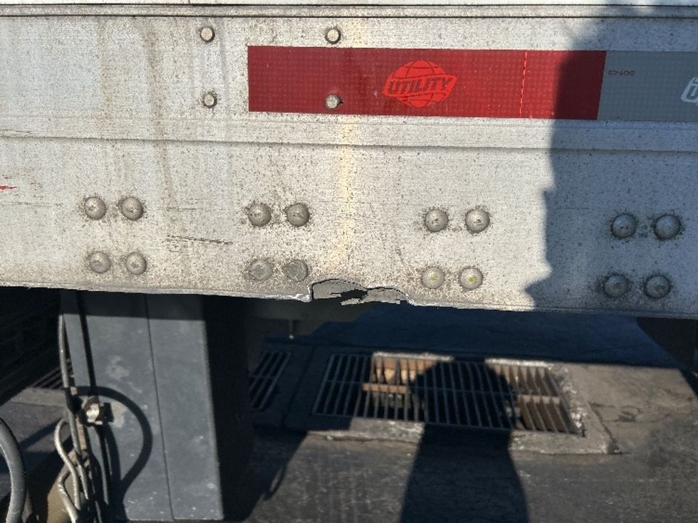 Dry Van Trailer-Semi Trailers-Utility-2015-Trailer-Allentown-PA-359,538\n\t\tmiles-$ 13,500 - Image 12