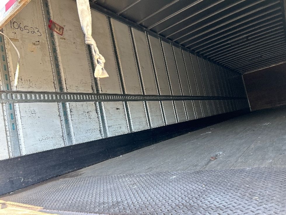 Dry Van Trailer-Semi Trailers-Utility-2015-Trailer-Allentown-PA-359,538\n\t\tmiles-$ 13,500 - Image 9