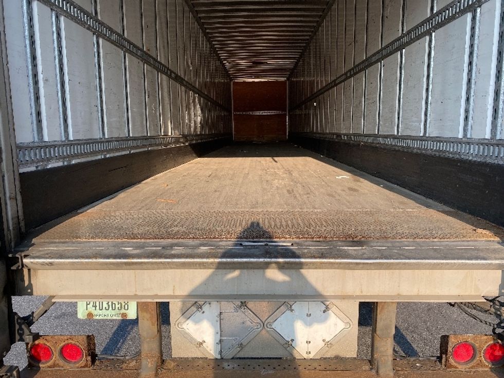 Dry Van Trailer-Semi Trailers-Utility-2015-Trailer-Allentown-PA-478,935\n\t\tmiles-$ 15,500 - Image 8