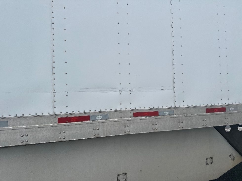 Dry Van Trailer-Semi Trailers-Utility-2015-Trailer-Bethlehem-PA-331,905\n\t\tmiles-$ 15,000 - Image 10