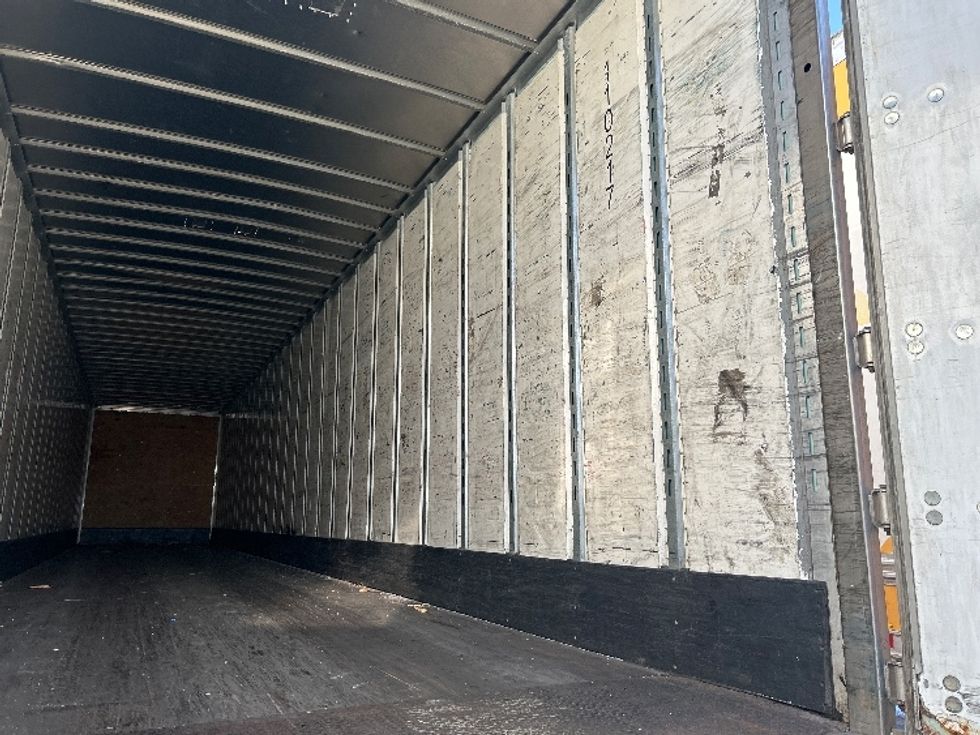 Dry Van Trailer-Semi Trailers-Utility-2015-Trailer-Buffalo-NY-298,300\n\t\tmiles-$ 15,000 - Image 10